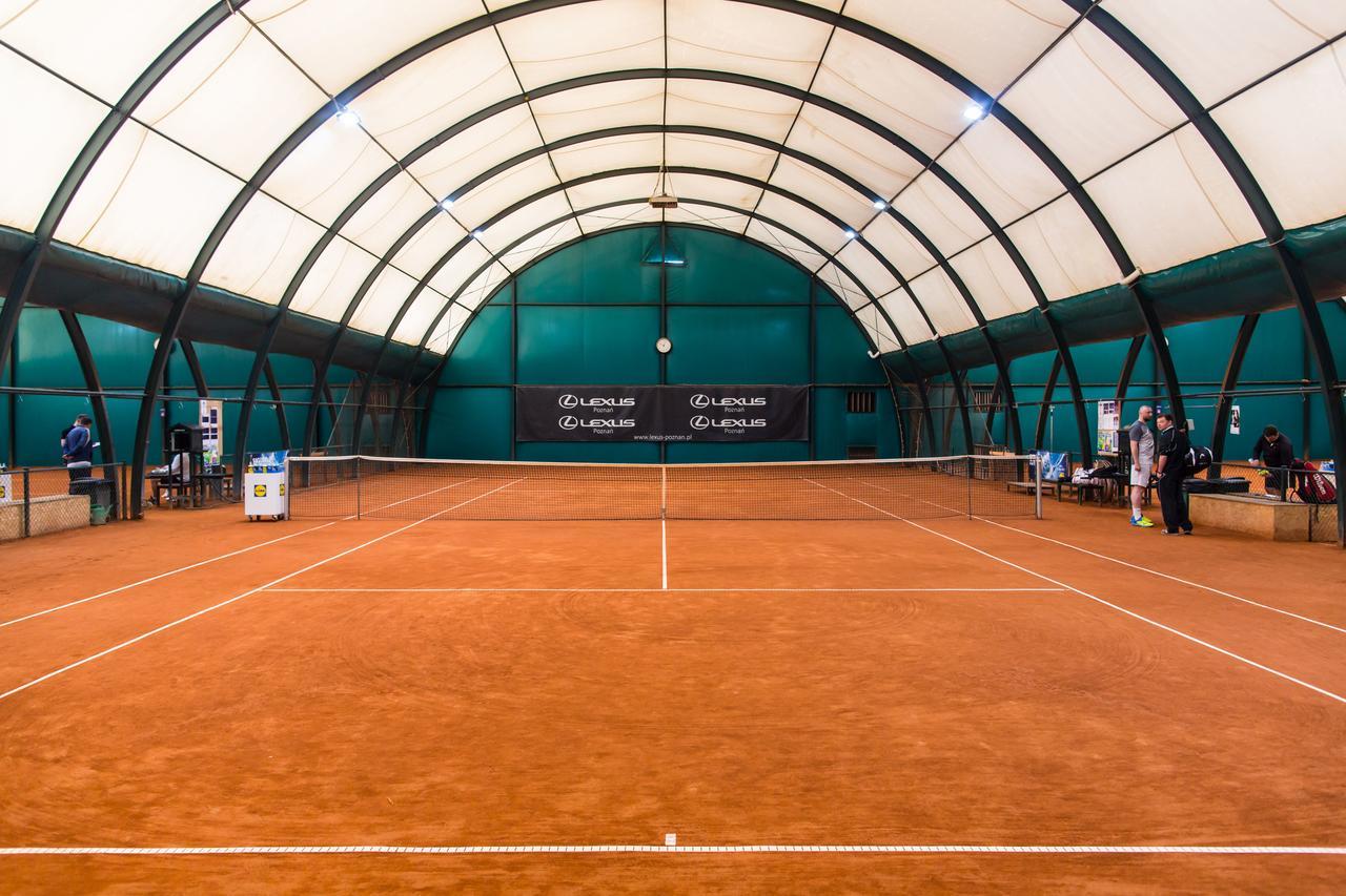 Hotel Restauracja Tenis Kortowo Poznan Exterior photo